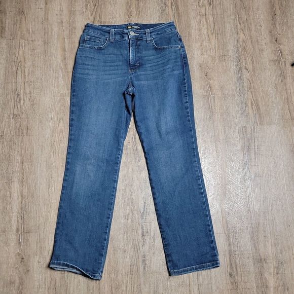 Lee Straight Leg Relaxed Fit Denim Jeans ~ Sz 6S ~ Blue ~ Mid Rise ~28.5" Inseam - Picture 2 of 7